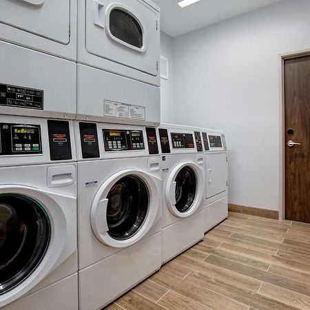 Hampton Inn Santa Fe South, Nm Экстерьер фото